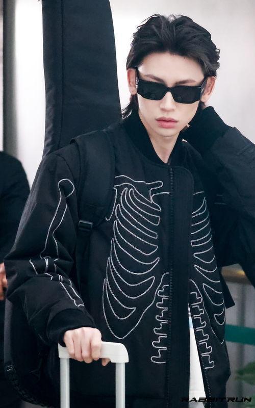 娱乐圈吃瓜毛不易,幕后故事与真实情感